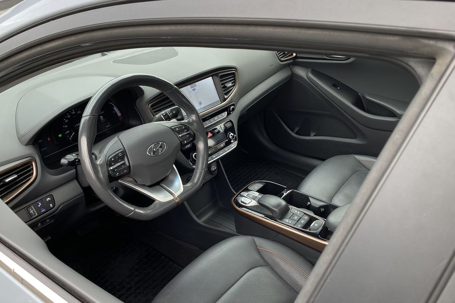 Продам Hyundai Ioniq 2017 года в Луцке