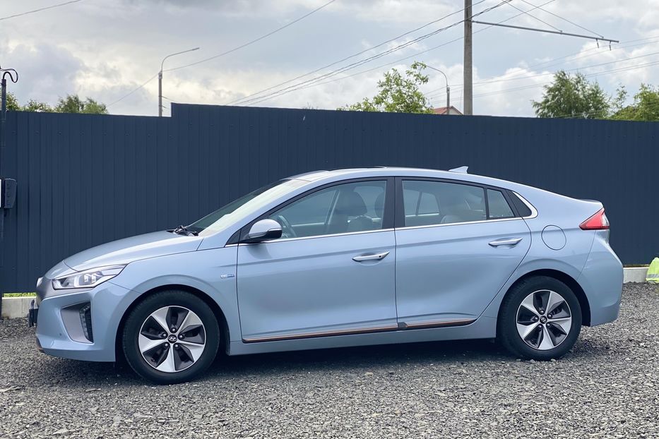 Продам Hyundai Ioniq 2017 года в Луцке