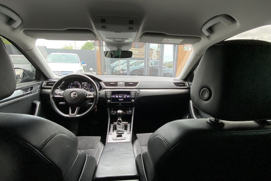 Продам Skoda Superb 2016 года в Луцке