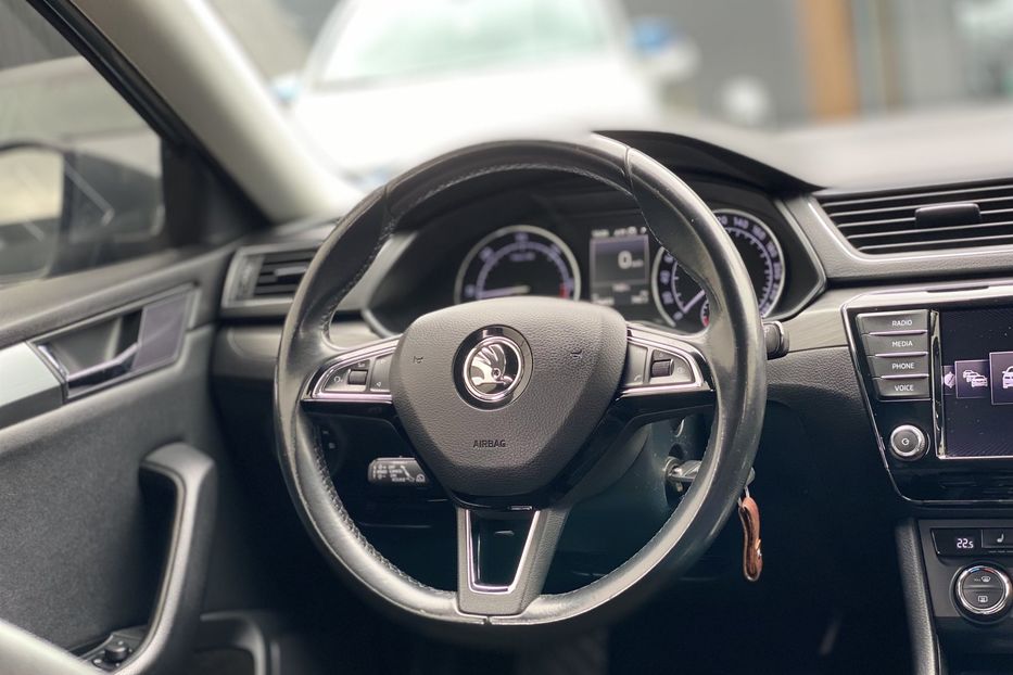 Продам Skoda Superb 2016 года в Луцке
