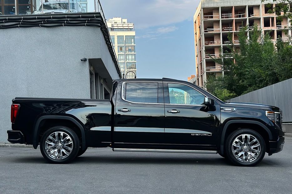 Продам GMC Sierra 1500 DENALI 2024 года в Киеве