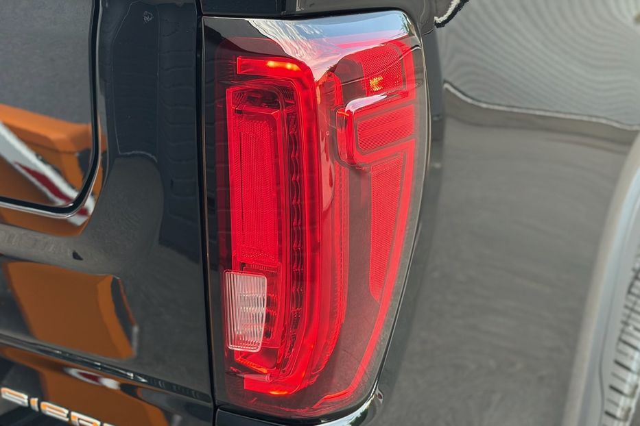 Продам GMC Sierra 1500 DENALI 2024 года в Киеве