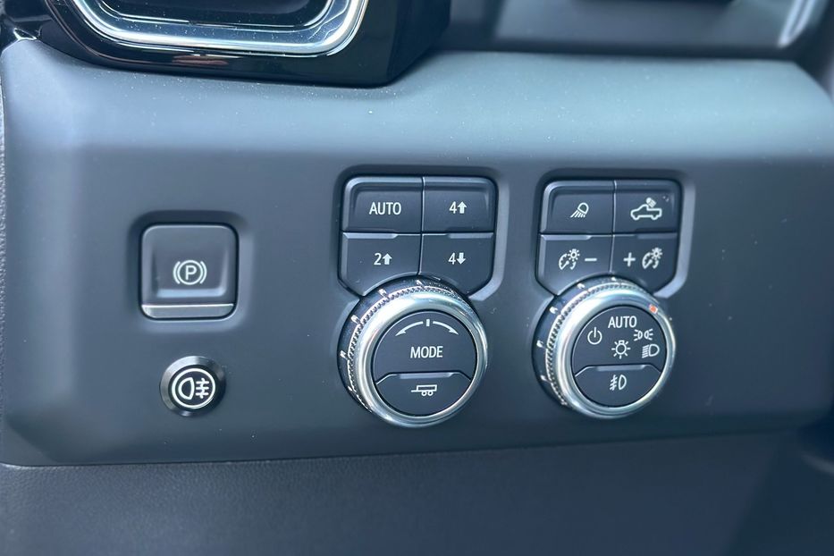 Продам GMC Sierra 1500 DENALI 2024 года в Киеве
