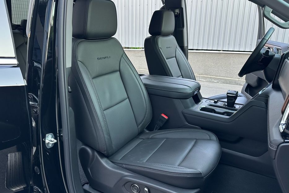 Продам GMC Sierra 1500 DENALI 2024 года в Киеве