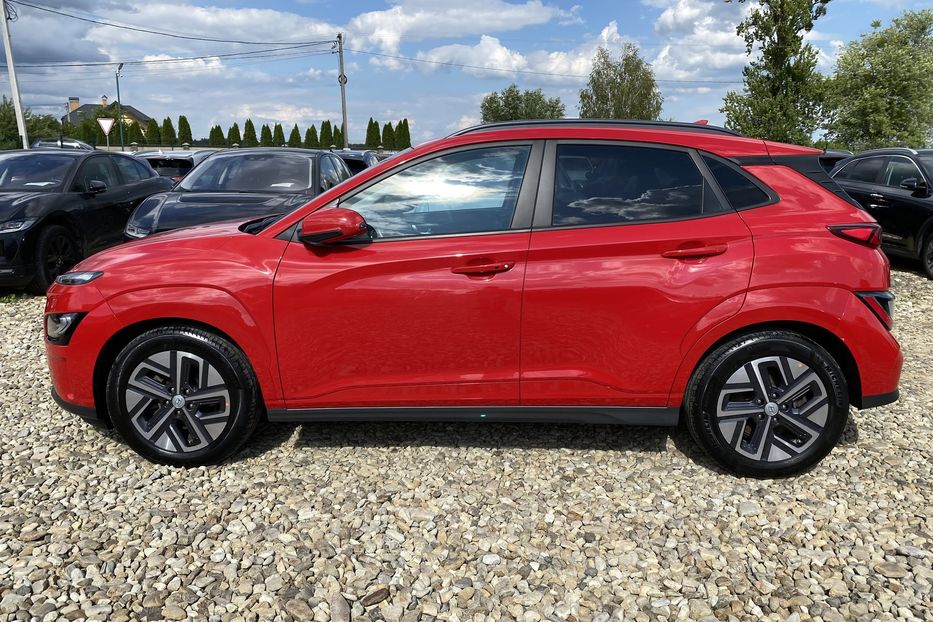 Продам Hyundai Kona 64кВтК-тКолісПідгрівсиднькерма 2022 года в Львове