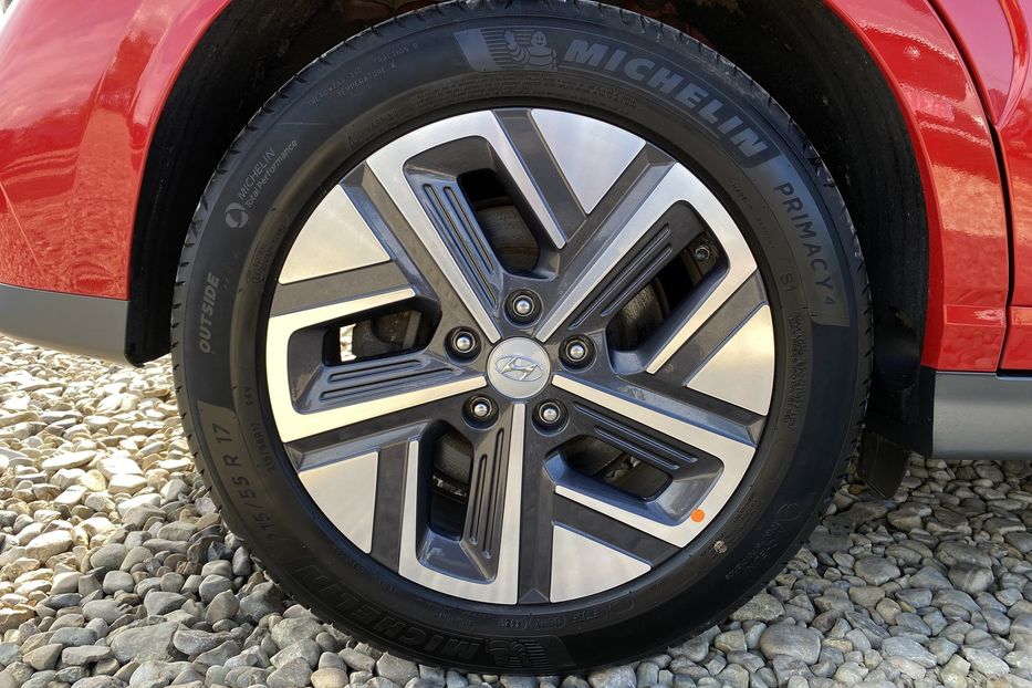 Продам Hyundai Kona 64кВтК-тКолісПідгрівсиднькерма 2022 года в Львове