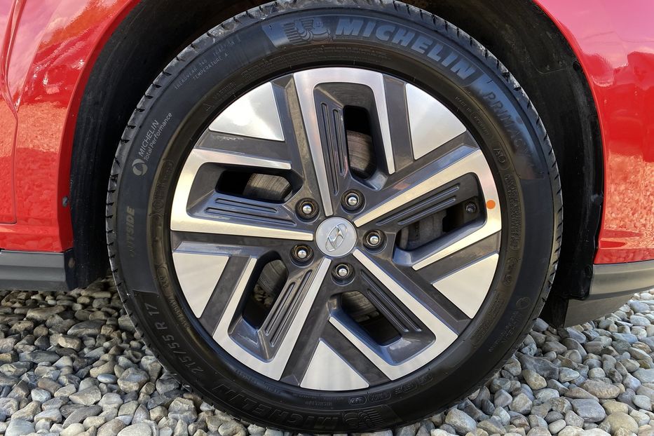 Продам Hyundai Kona 64кВтК-тКолісПідгрівсиднькерма 2022 года в Львове