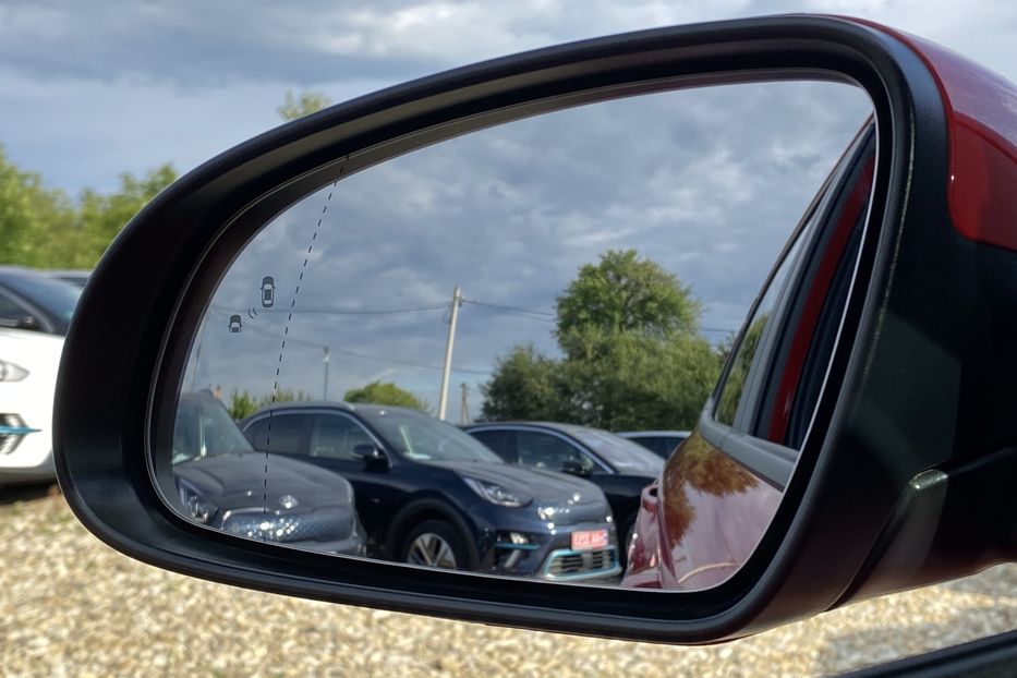 Продам Hyundai Kona 64кВтК-тКолісПідгрівсиднькерма 2022 года в Львове