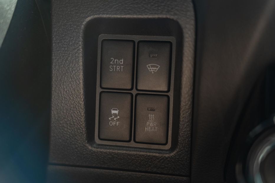 Продам Toyota Land Cruiser Prado 2016 года в Черновцах