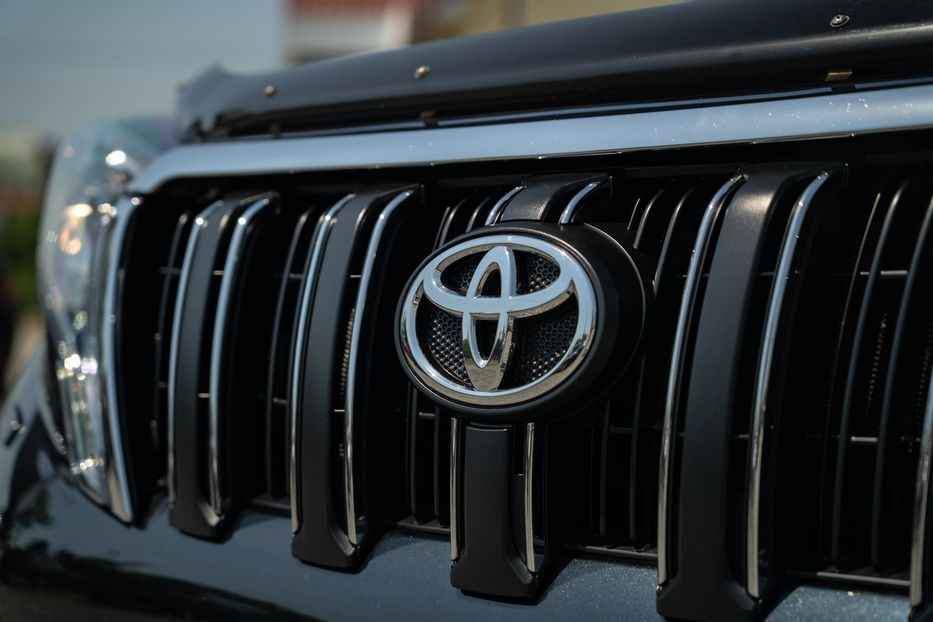 Продам Toyota Land Cruiser Prado 2016 года в Черновцах