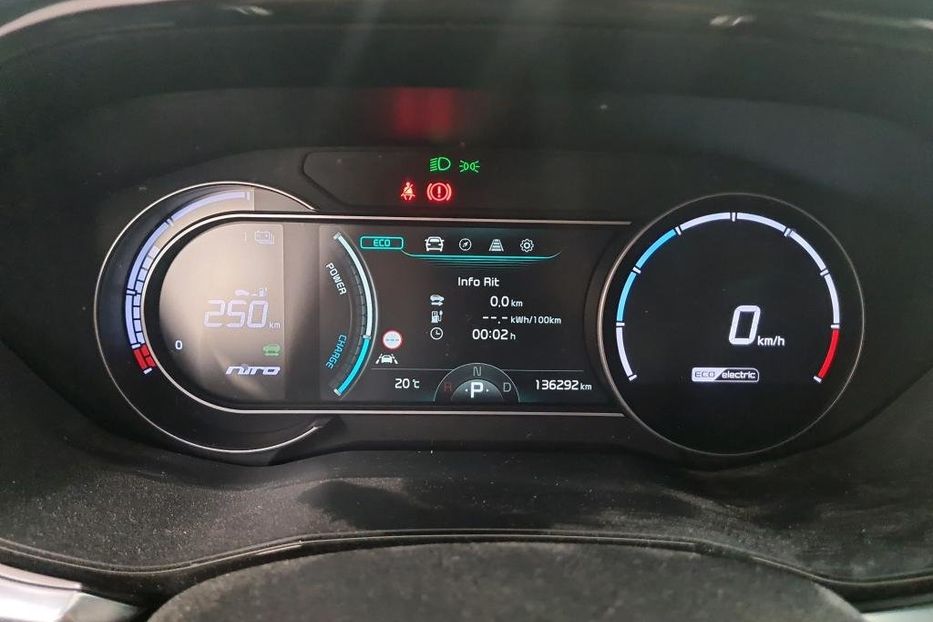 Продам Kia Niro 64 квт авто в дорозі 2020 года в Львове