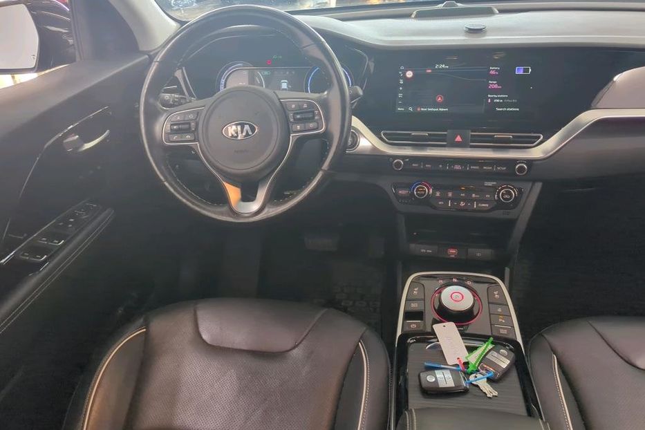 Продам Kia Niro 64 квт авто в дорозі 2020 года в Львове