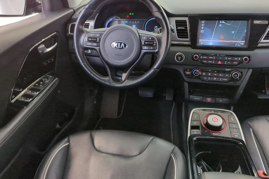 Продам Kia Niro 64квт авто в дорозі 2020 года в Львове