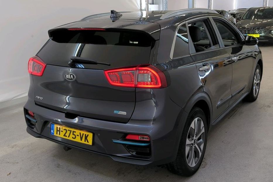 Продам Kia Niro 64квт авто в дорозі 2020 года в Львове