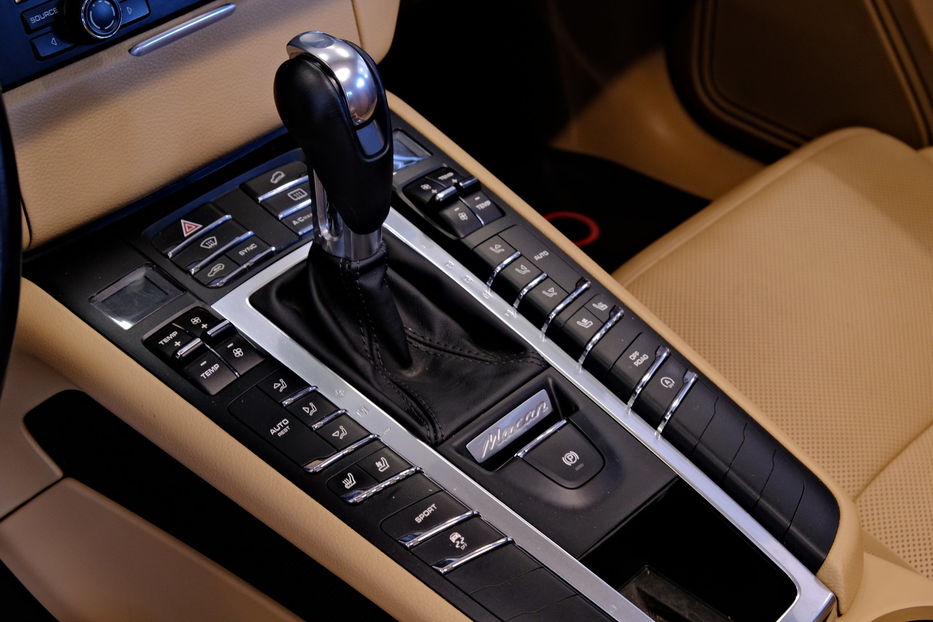 Продам Porsche Macan 2016 года в Одессе