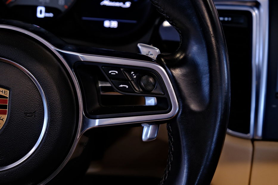 Продам Porsche Macan 2016 года в Одессе