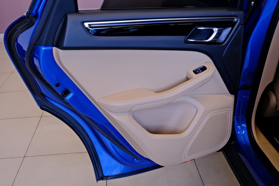 Продам Porsche Macan 2016 года в Одессе