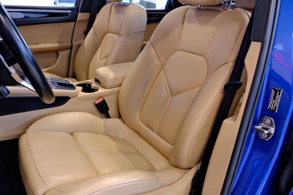 Продам Porsche Macan 2016 года в Одессе