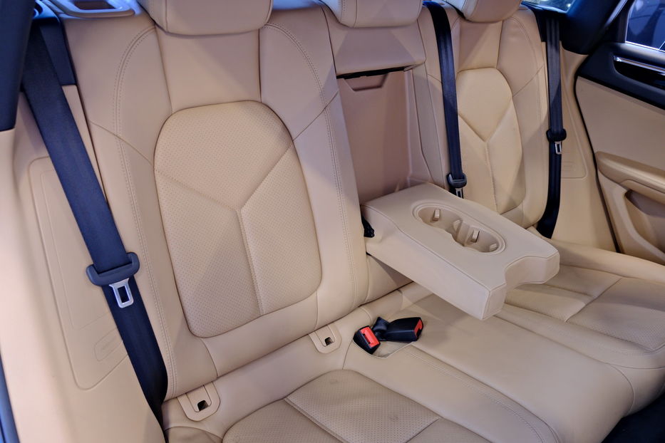 Продам Porsche Macan 2016 года в Одессе