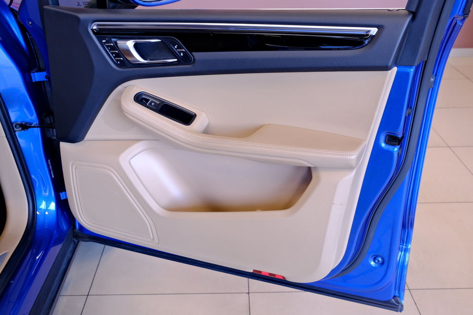 Продам Porsche Macan 2016 года в Одессе