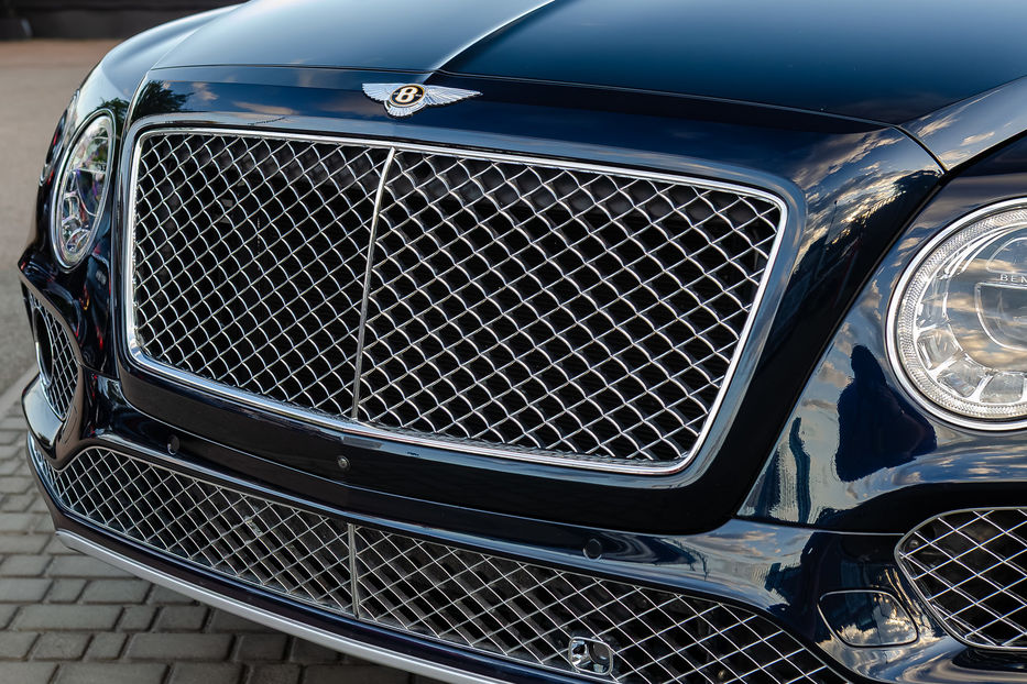Продам Bentley Bentayga S 4.0T 2019 года в Киеве