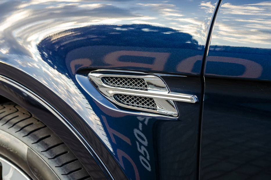 Продам Bentley Bentayga S 4.0T 2019 года в Киеве