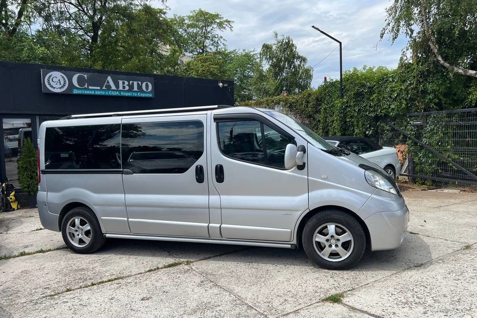 Продам Opel Vivaro пасс. 2012 года в Черновцах