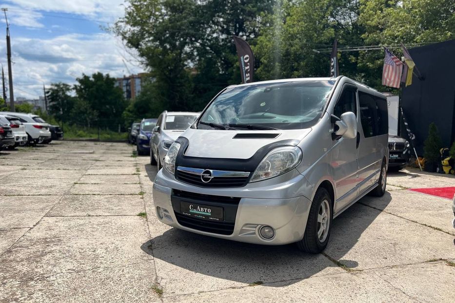Продам Opel Vivaro пасс. 2012 года в Черновцах