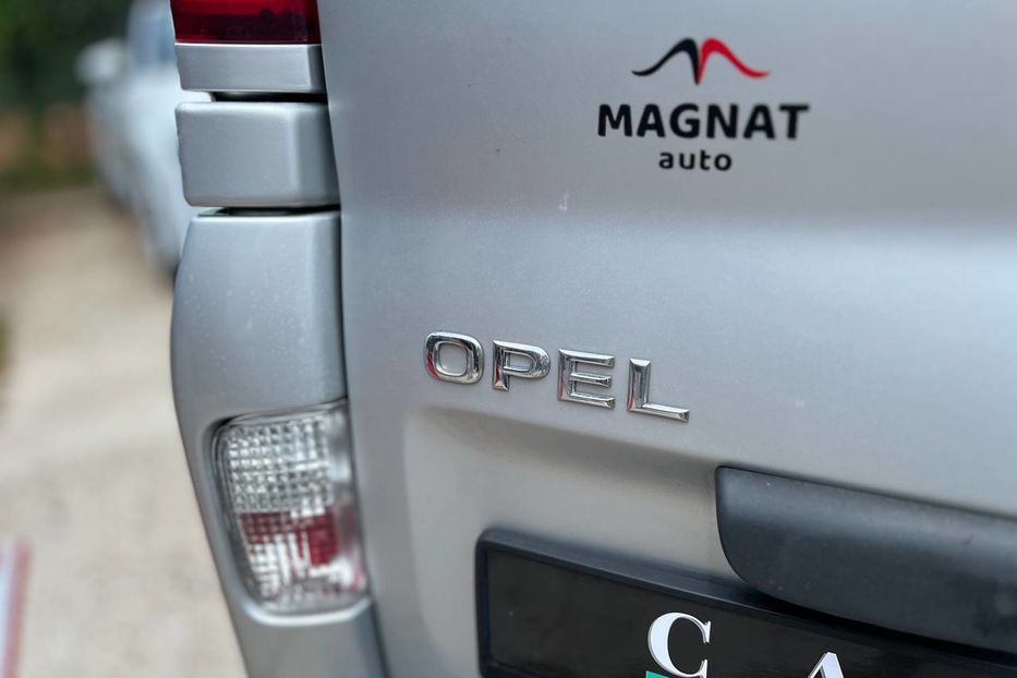Продам Opel Vivaro пасс. 2012 года в Черновцах