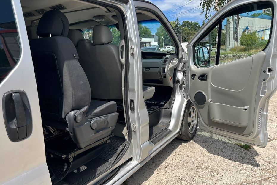 Продам Opel Vivaro пасс. 2012 года в Черновцах