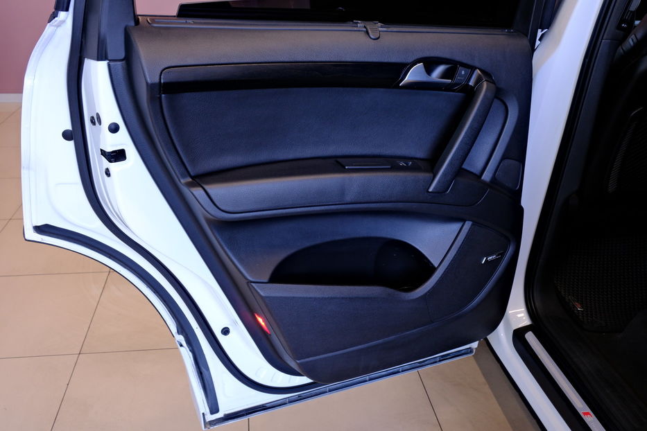 Продам Audi Q7 2014 года в Одессе