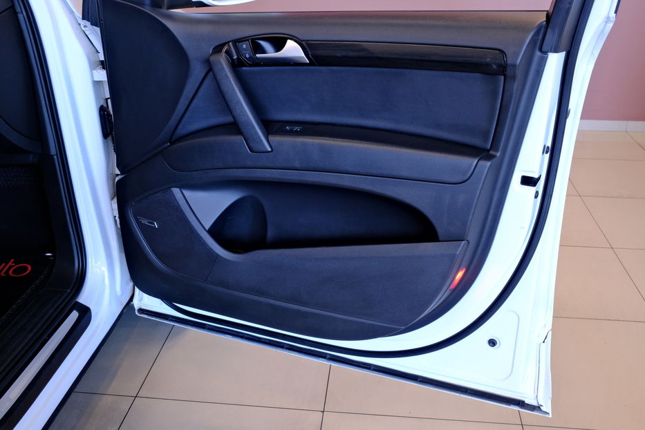 Продам Audi Q7 2014 года в Одессе