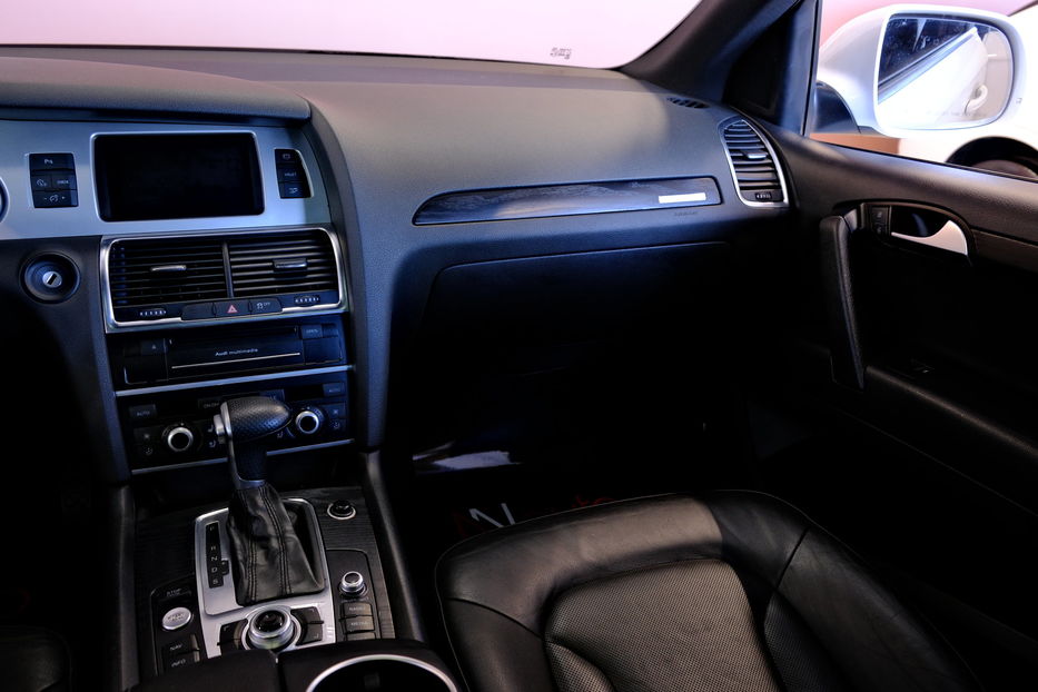 Продам Audi Q7 2014 года в Одессе