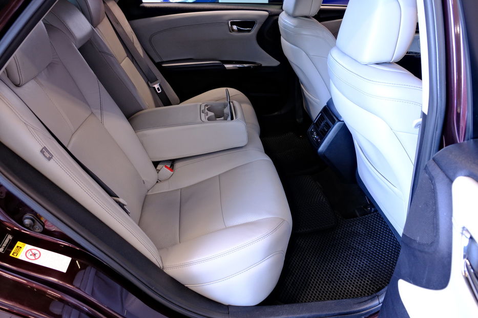 Продам Toyota Avalon Hybrid 2014 года в Одессе