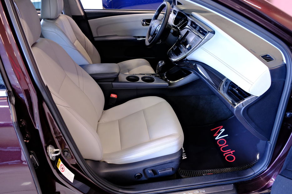 Продам Toyota Avalon Hybrid 2014 года в Одессе