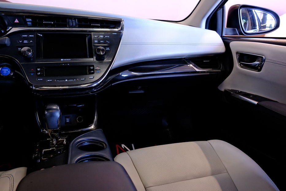 Продам Toyota Avalon Hybrid 2014 года в Одессе