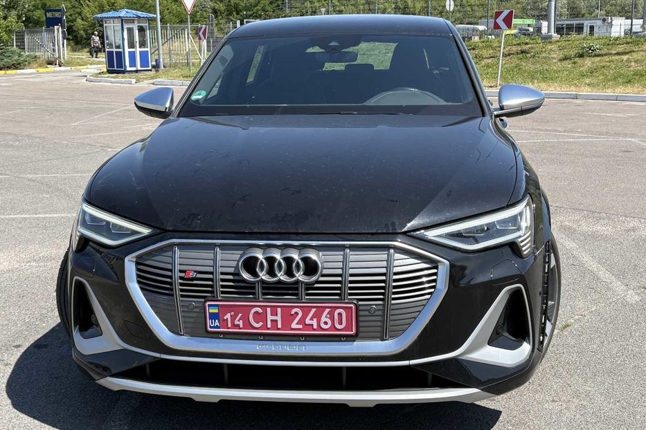 Продам Audi E-Tron E-TRON S 370KW S-LINE NE MALOV 2021 года в Львове