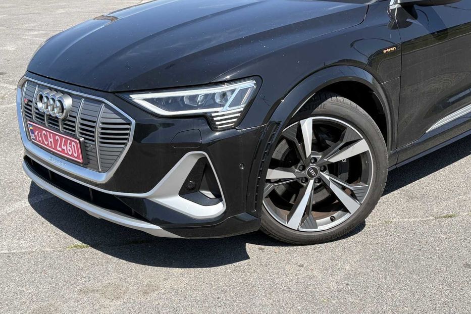 Продам Audi E-Tron E-TRON S 370KW S-LINE NE MALOV 2021 года в Львове