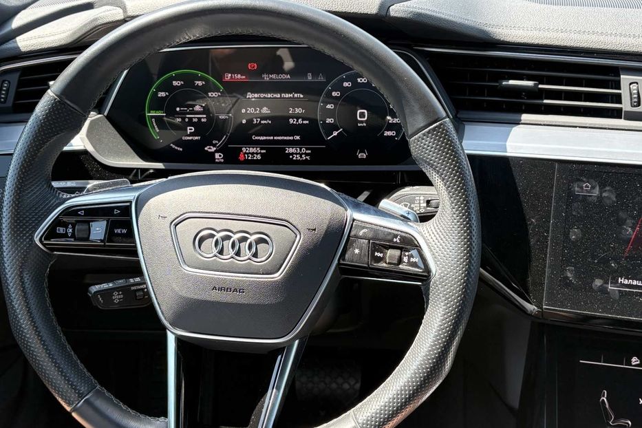 Продам Audi E-Tron E-TRON S 370KW S-LINE NE MALOV 2021 года в Львове