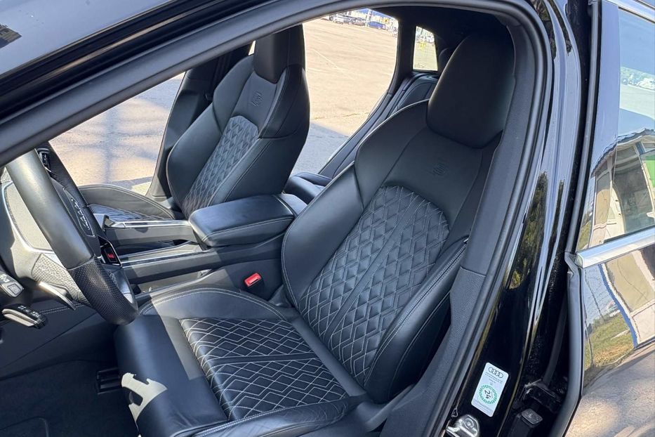 Продам Audi E-Tron E-TRON S 370KW S-LINE NE MALOV 2021 года в Львове