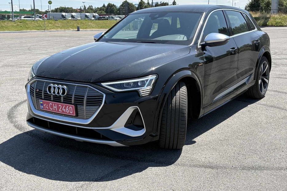 Продам Audi E-Tron E-TRON S 370KW S-LINE NE MALOV 2021 года в Львове