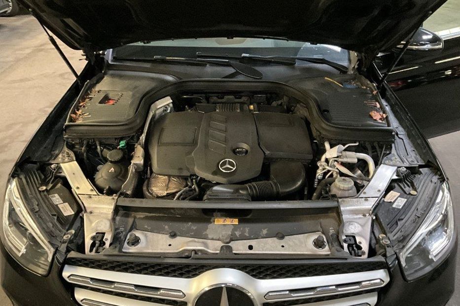 Продам Mercedes-Benz GLC-Class GLC300  2021 года в Львове