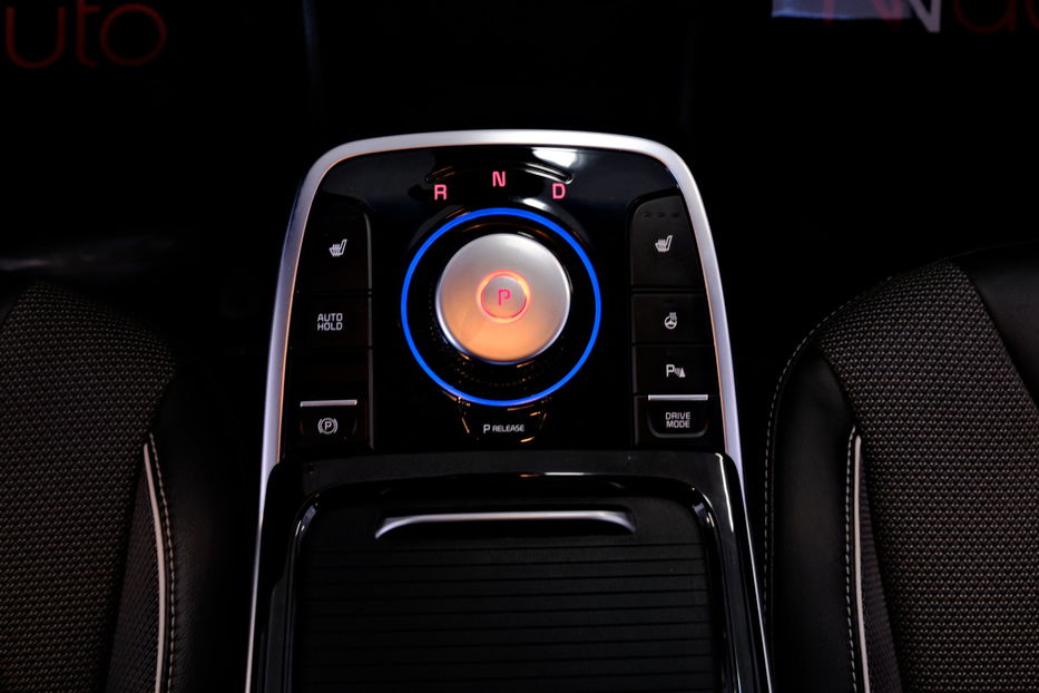 Продам Kia Niro EV 2022 года в Одессе