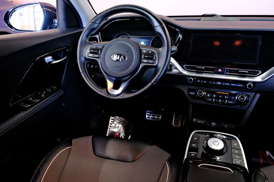 Продам Kia Niro EV 2022 года в Одессе