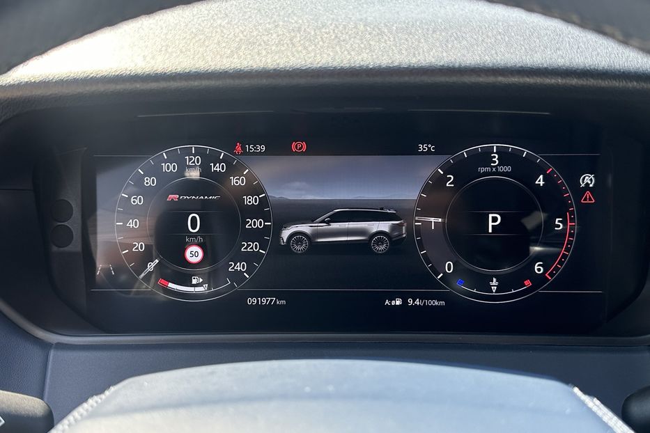 Продам Land Rover Velar  R-Dynamic 2019 года в Киеве
