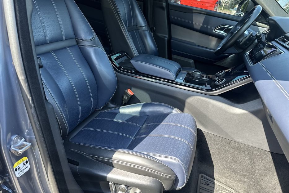 Продам Land Rover Velar  R-Dynamic 2019 года в Киеве