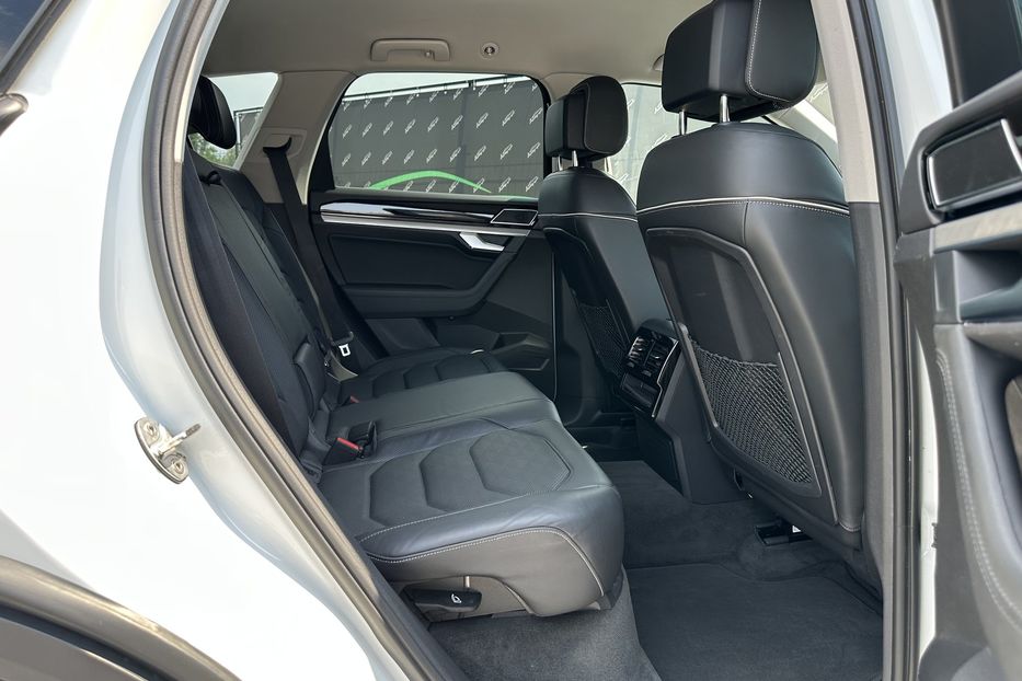 Продам Volkswagen Touareg TDI  2018 года в Киеве