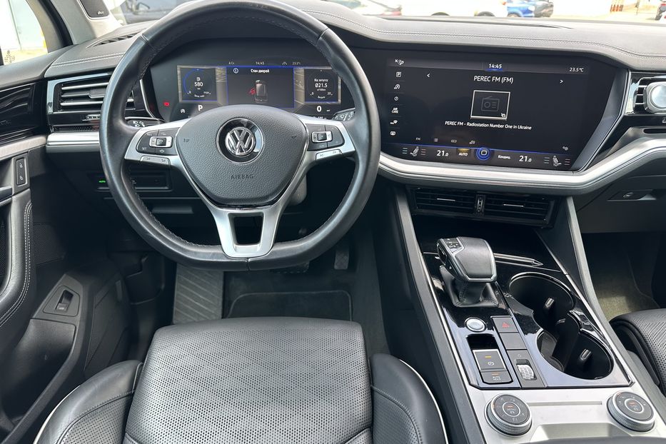 Продам Volkswagen Touareg TDI  2018 года в Киеве