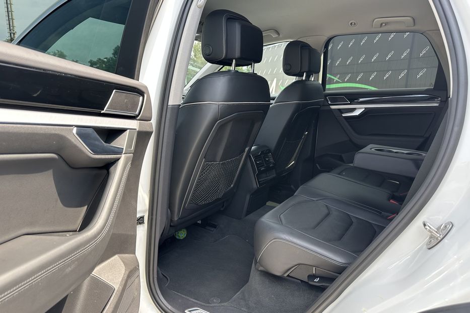 Продам Volkswagen Touareg TDI  2018 года в Киеве