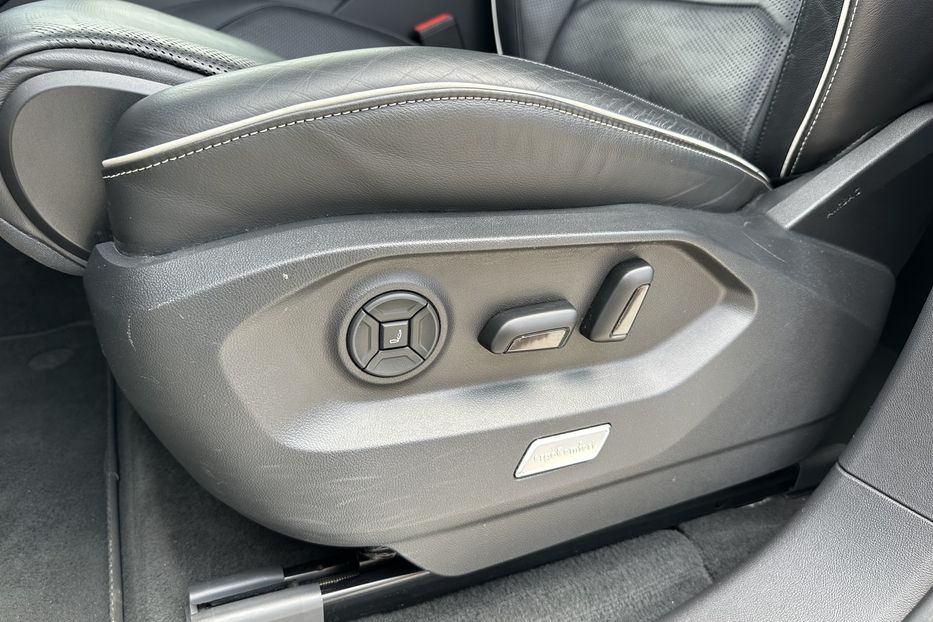 Продам Volkswagen Touareg TDI  2018 года в Киеве